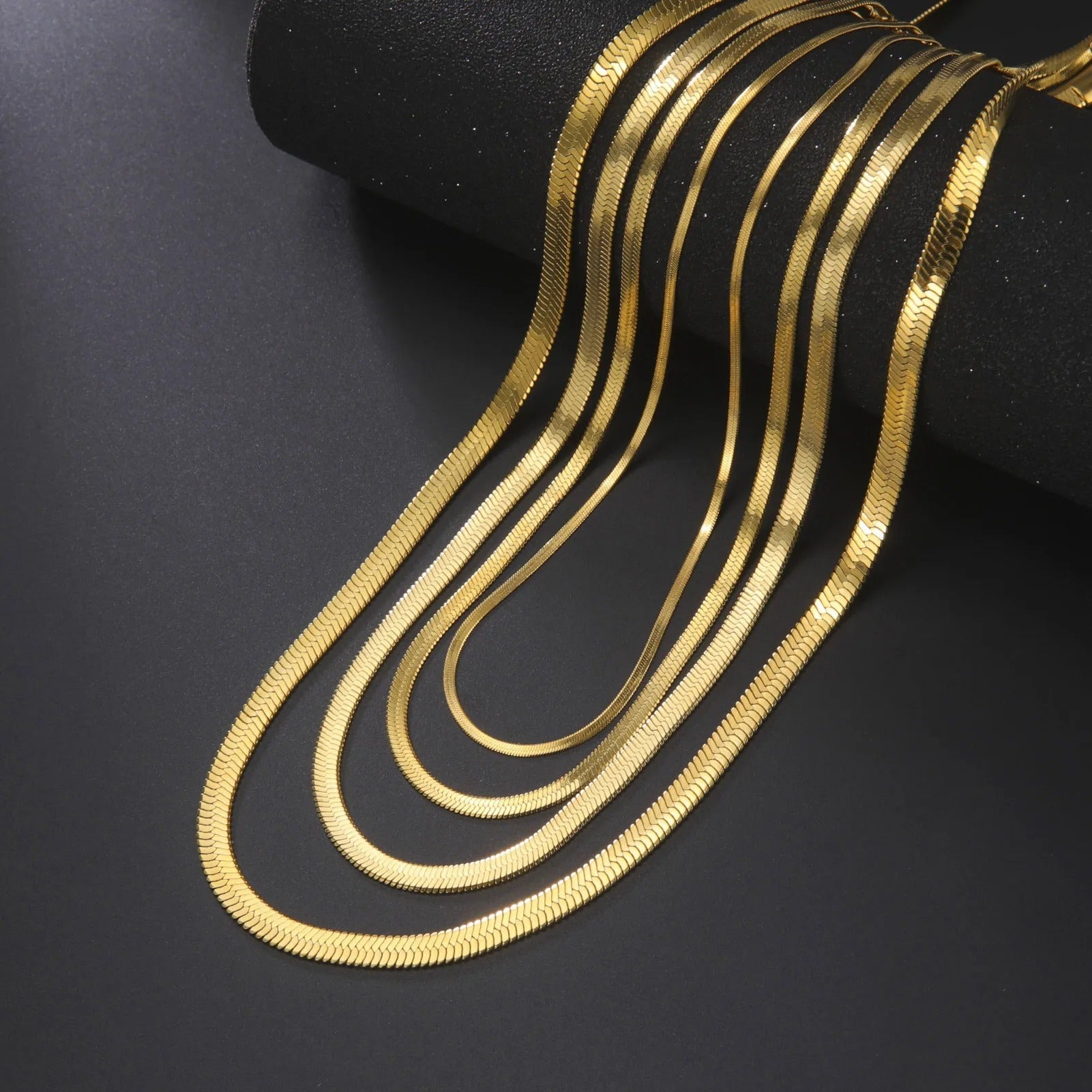 Herringbone Snake Chain - LUCIAN