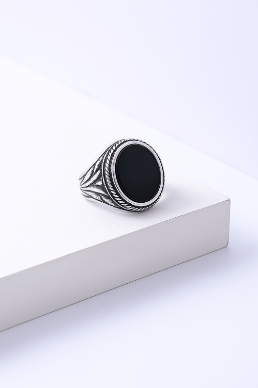 Vintage Onyx Signet - LUCIAN